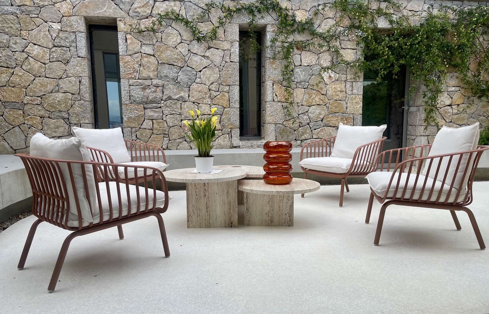 Thyta House upper courtyard piso avli first floor terrace Lefkada